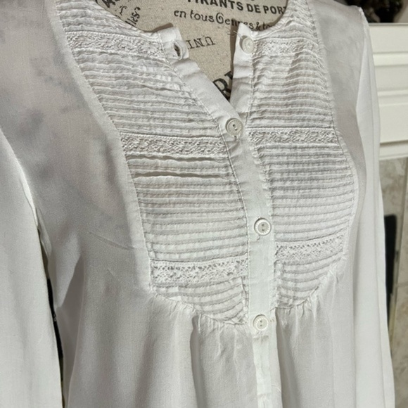 Spense White Bib Style Button Down Top - Picture 4 of 15
